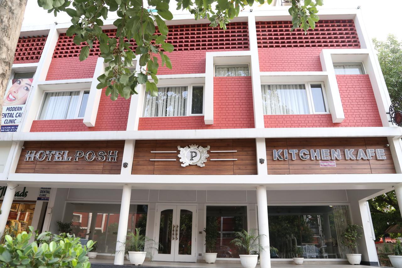 Hotel Posh Chandigarh Exterior photo